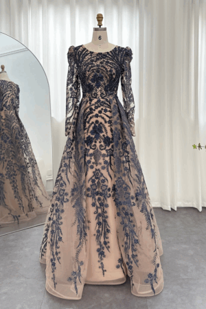 فستان سهرة ذهبي بيج بأكمام طويلة وتنورة منفوشة