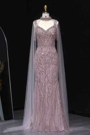 ✨ فستان سهرة فاخر مطرز باللون الوردي مع كيب وشوكر - موديل SS033